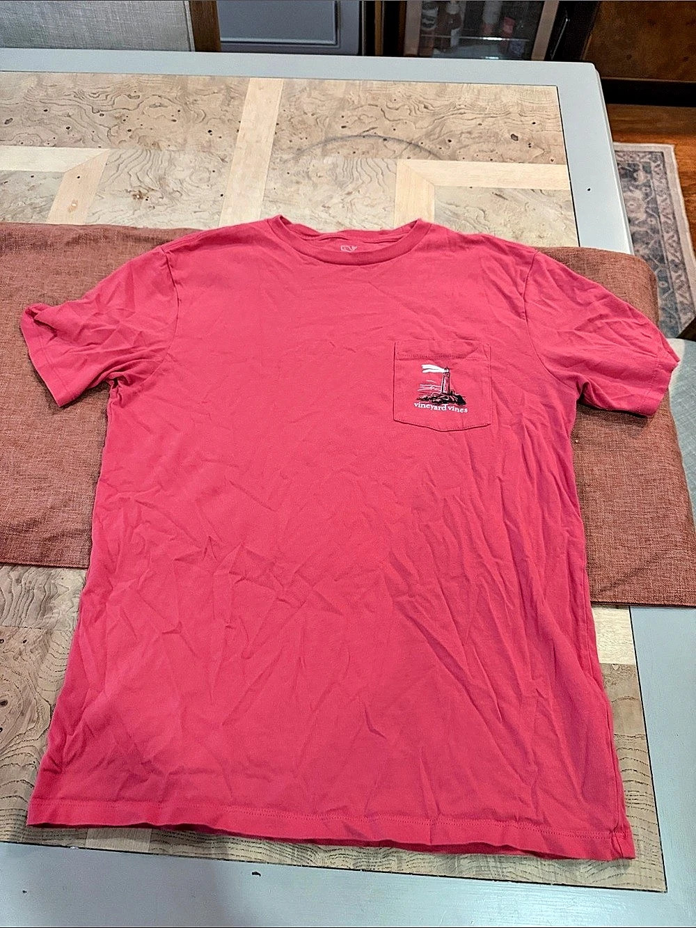Vineyard Vines Lighthouse Pocket T-Shirt Graphic Tee in Pink Small